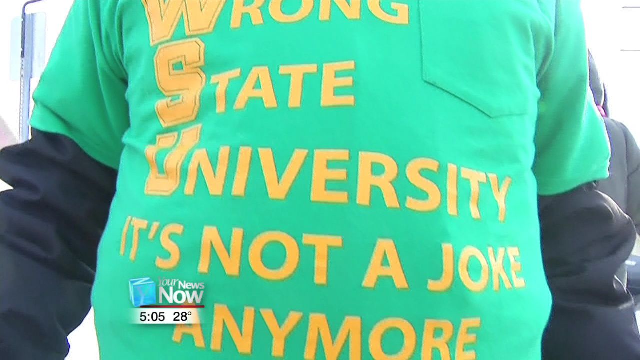 Faculty at Wright State on strike 2.jpg